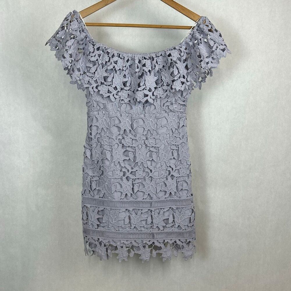 ASTR the Label Off-the-Shoulder Lilac Lace Dress Sz Small Short Mini Purple